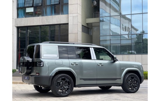 Leopard 7 Ultra 2025